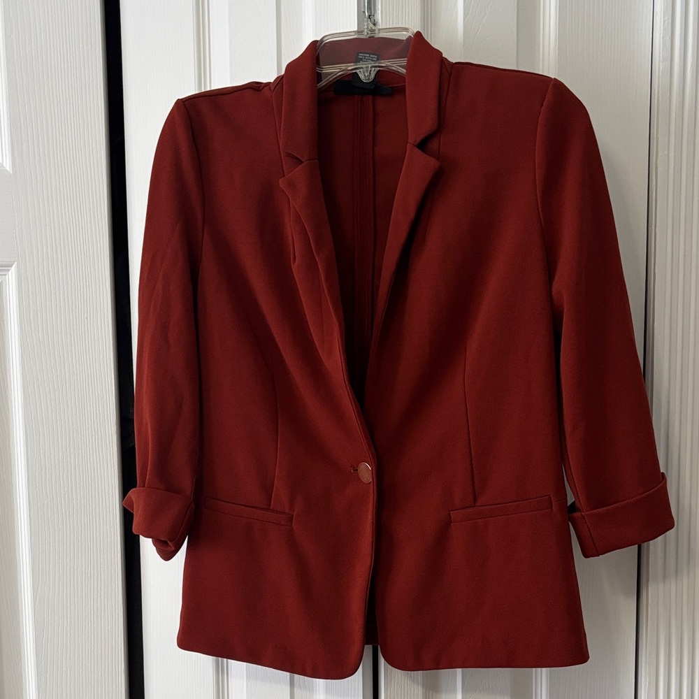 Elegant Women's Burgundy Blazer